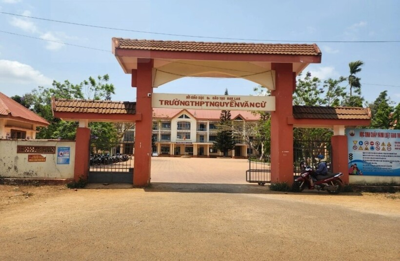 Trường THPT Nguyễn Văn Cừ (huyện Krông Búk, Đắk Lắk).