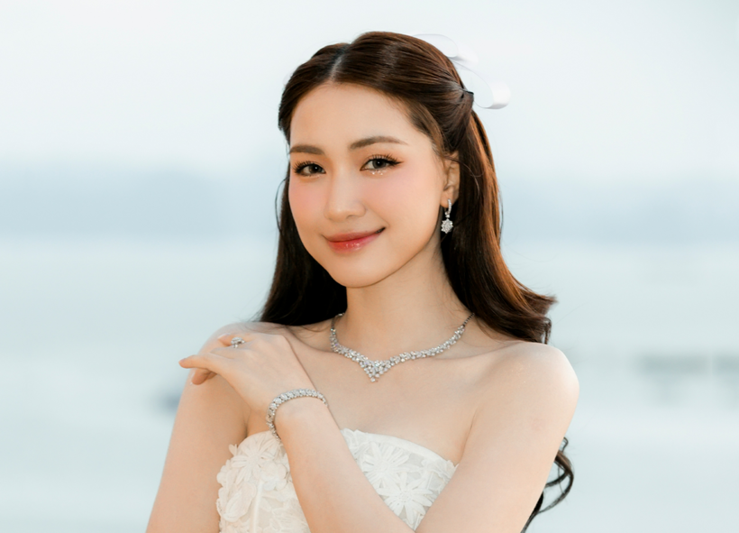 Nhan sắc Hòa Minzy hiện tại khiến nhiều người trầm trồ. Ảnh: Phụ nữ số