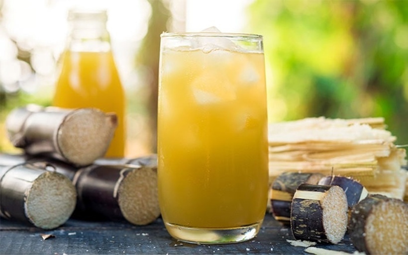 Uống nước mía có tốt không? Những sự thật bất ngờ bạn nên biết.