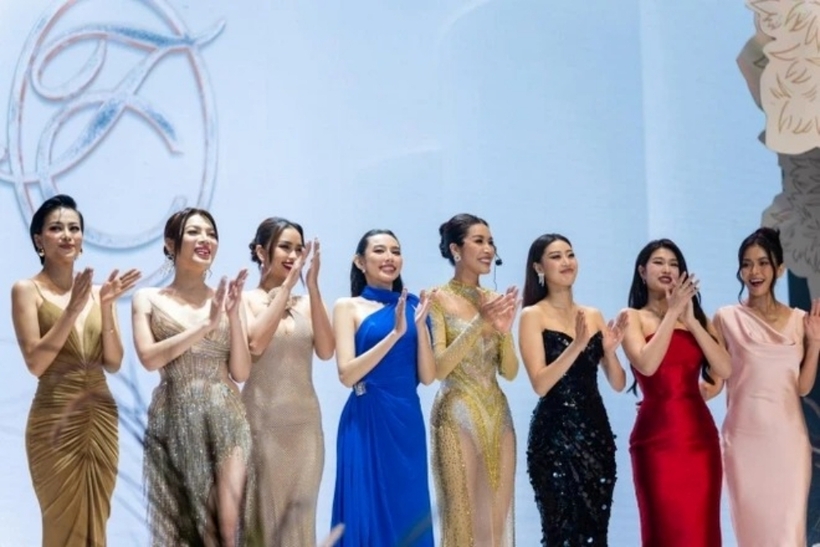 Đám cưới của Minh Tú và chồng ngoại quốc có sự góp mặt của nhiều tên tuổi đình đám Vbiz.