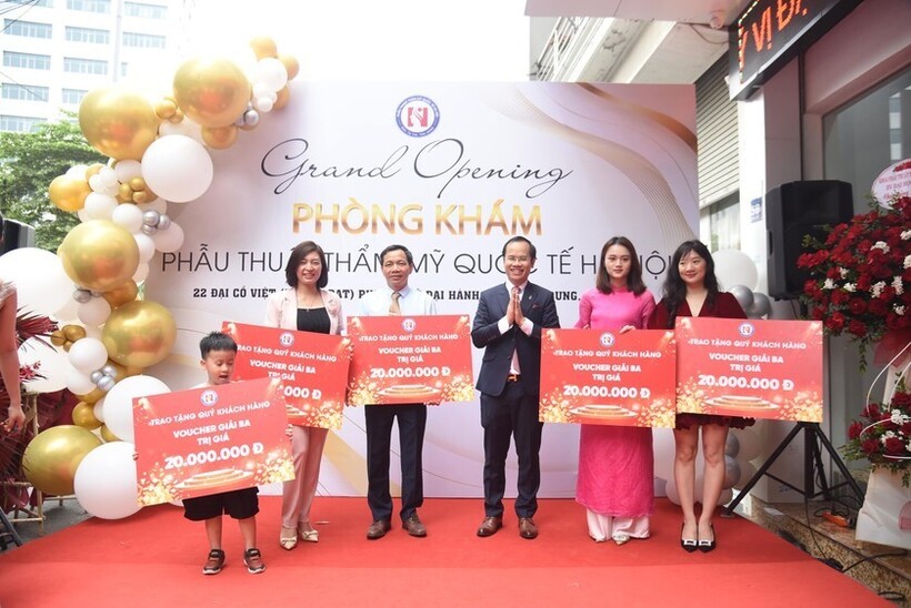 Phòng khám Phẫu thuật thẩm mỹ quốc tế Hà Nội: Nơi hội tụ những “bàn tay vàng” - 5