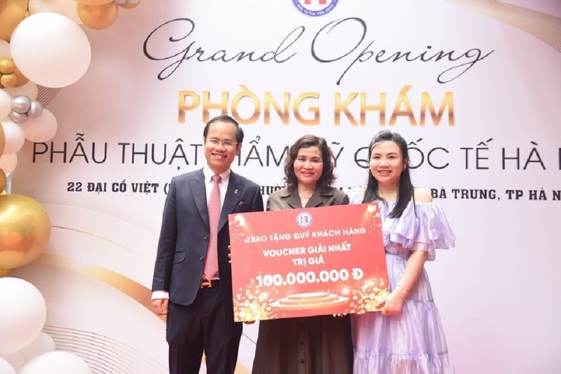 Nhiều phần quà có giá trị cao được trao tại chương trình bốc thăm trúng thưởng.