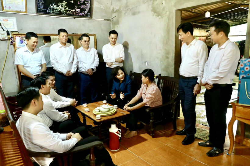 Agribank tích cực hưởng ứng phong trào thi đua cả nước chung tay “xóa nhà tạm, nhà dột nát” - 3