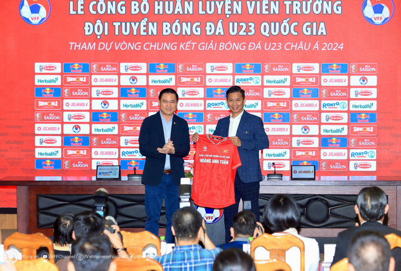 HLV trưởng đội tuyển U23 Việt Nam Hoàng Anh Tuấn. Ảnh: VFF