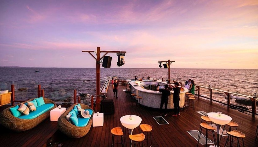 Rock Sunset Island: Một địa điểm ngắm hoàng hôn đẹp ở Phú Quốc