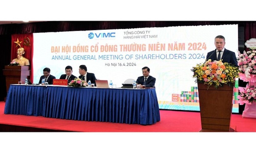 Ông Nguyễn Cảnh Tĩnh, Tổng giám đốc Tổng công ty Hàng hải Việt Nam phát biểu tại đại hội