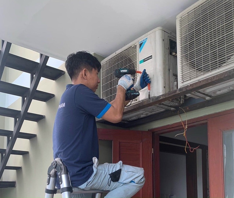 Nhiều bạn trẻ chọn học nghề sửa chữa đồ điện tử, đồ gia dụng.