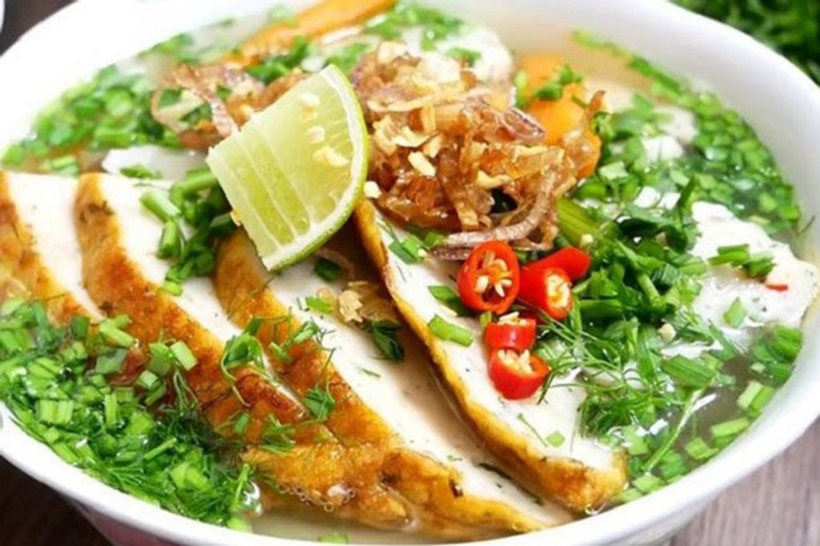 Bánh canh chả cá Thu Hạnh