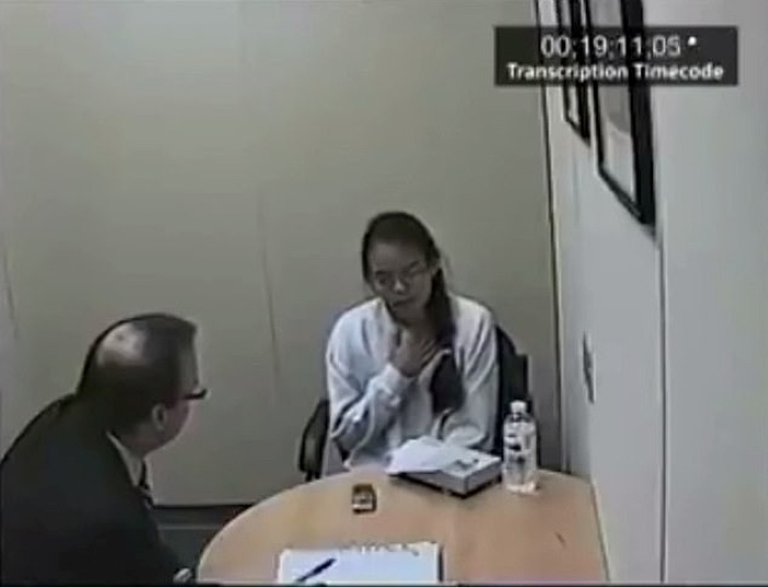 Jennier trong một lần lấy lời khai với cảnh sát. Ảnh: Daily Mail