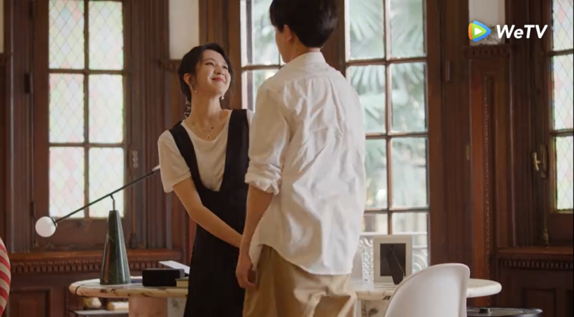 Mạch Thừa Tảo chán nản rời khỏi nhà, Mao Mao để cậu ở lại chỗ mình.