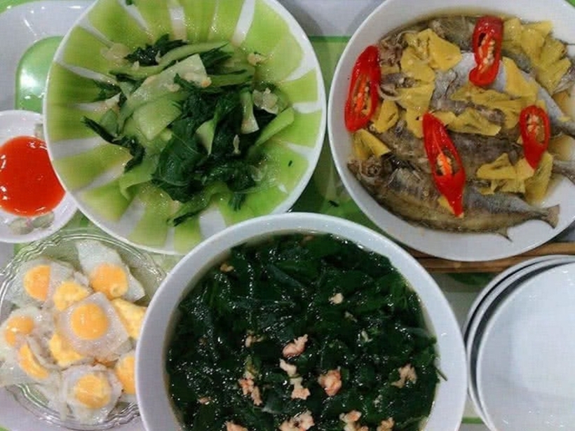 Một thực đơn 50.000 đồng 1 ngày với 4 món, vừa tiết kiệm vừa đầy đủ dinh dưỡng. Ảnh minh họa