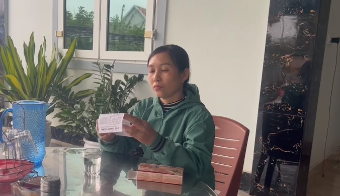 Chạy chữa khắp nơi nhưng không khỏi, chị Hà biết đến Cốt Thoái Vương và mua về dùng thì thấy hiệu quả rõ rệt