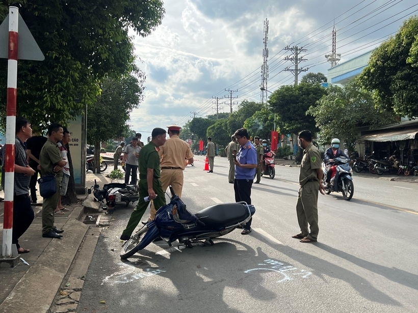 Tài xế gây tai nạn không được rời bỏ hiện trường.