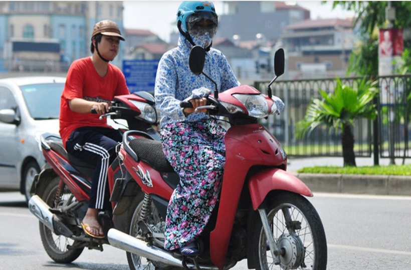 Mỗi người tham gia giao thông cần di chuyển với tốc độ phù hợp để đảm bảo an toàn cho bản thân và cho người khác. (Ảnh minh họa)