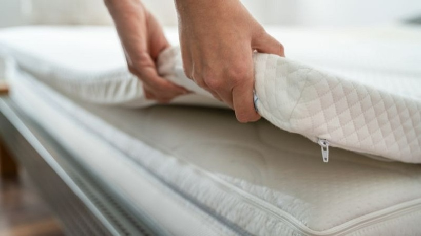 Nên lựa chọn chăn màn phù hợp.