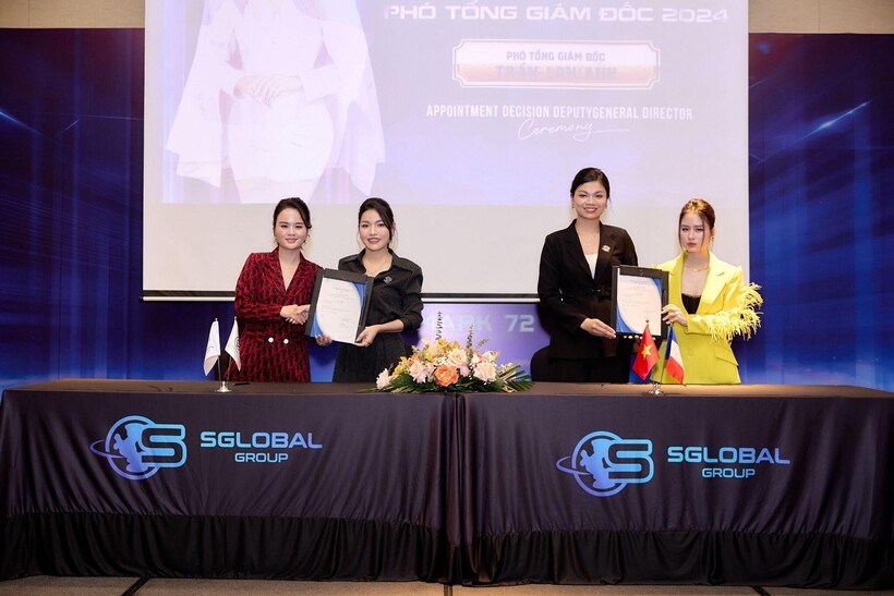 Kí kết bổ nhiệm chức vụ Phó tổng giám đốc Trần Lan Anh và phó tổng giám đốc Dung Nguyễn