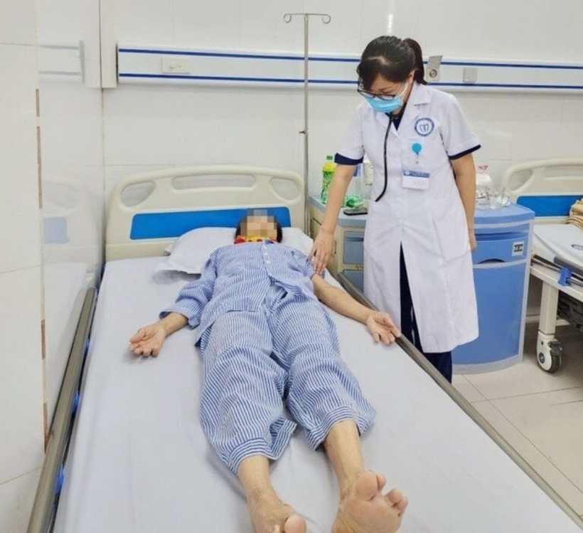 Bệnh nhân hiện đã tỉnh táo, cắt sốt, đỡ đau đầu đau người nốt loét đóng vảy tiết khô, hết nề đỏ. Ảnh: Sức Khỏe & Đời Sống