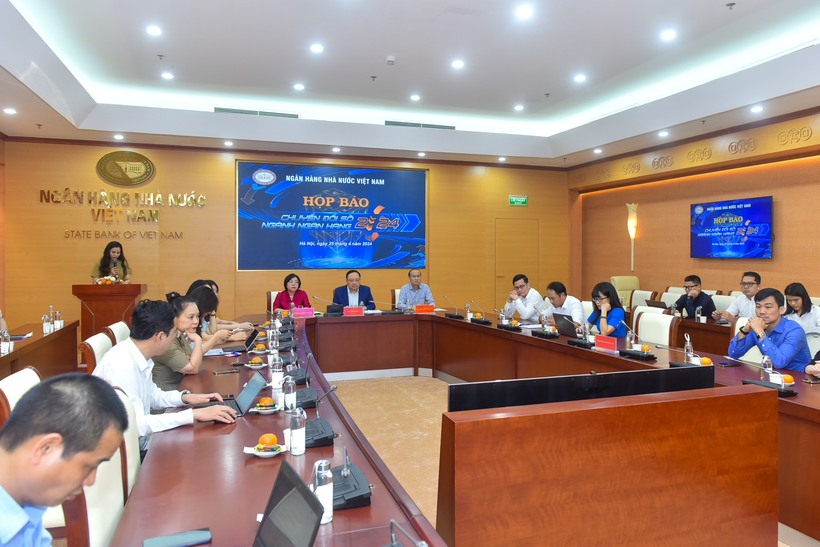 Họp báo Công bố sự kiện Chuyển đổi số ngành Ngân hàng năm 2024. Ảnh: Ngân hàng Nhà nước.