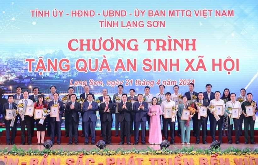 Các doanh nghiệp, đơn vị đã hỗ trợ tỉnh Lạng Sơn hơn 160 tỷ đồng để xoá 3.200 nhà tạm, nhà dột nát