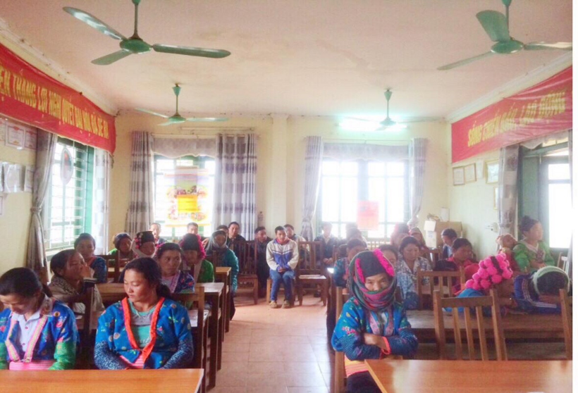 Hội Luật gia tỉnh Điện Biên thực hiện phổ biến, giáo dục pháp luật cho nhân dân tại xã Sa Dung huyện Điện Biên Đông.