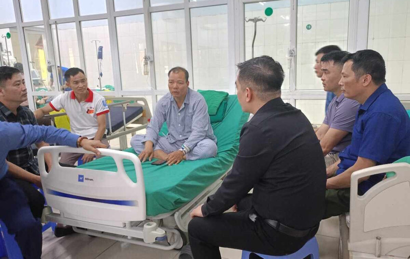 Anh Nguyễn Tiến Hải đang được điều trị tại bệnh viện. Ảnh: VietNamnet.