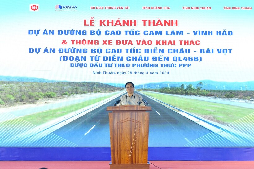 Thủ tướng Chính phủ Phạm Minh Chính phát biểu chỉ đạo tại lễ khánh thành