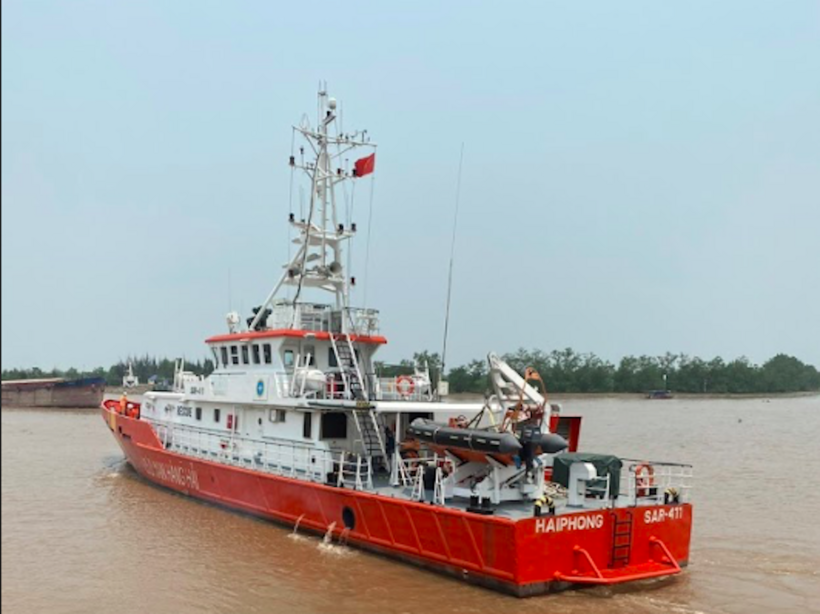 Tàu chuyên dụng SAR 411 rời cầu cảng Trung tâm tại Hải Phòng đi cứu nạn