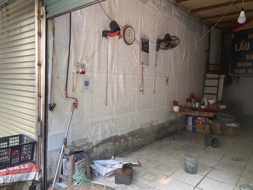 Đến khoảng 9h15 đám cháy cơ bản được khống chế, dập tắt. Vụ cháy không có thiệt hại về người, thiệt hại về tài sản hiện ước tính khoảng trên 10 triệu đồng. Lực lượng chữa cháy chuyên nghiệp cứu được 2 xe máy và một số tài sản.