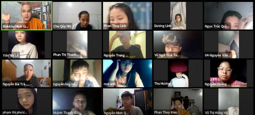 Những bài giảng miễn phí từ 5h sáng tinh mơ. Ảnh: NVCC