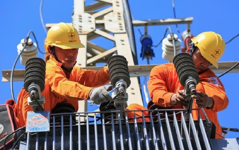 Tiêu thụ điện lập kỷ lục mới, EVN huy động toàn bộ nhà máy nhiệt điện than