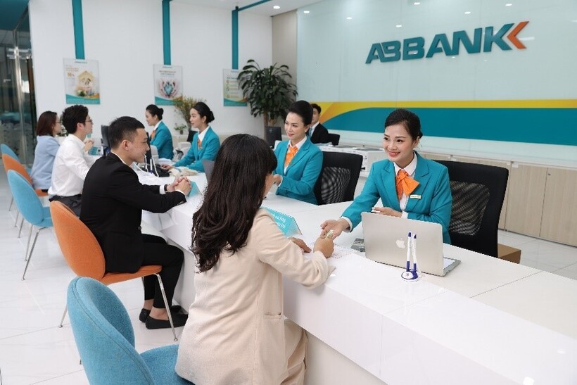 Không chỉ hướng đến sự bền vững trong hoạt động kinh doanh, ABBANK còn ghi dấu ấn là một Ngân hàng thân thiện và tích cực trong các hoạt động cộng đồng