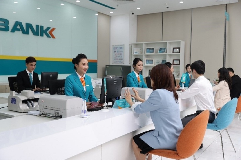 Trong suốt chặng đường hơn 30 năm phát triển, ABBANK luôn được đánh giá là một Ngân hàng uy tín, là người đồng hành tận tâm, đáng tin cậy của hàng triệu Khách hàng, Đối tác và Nhà đầu tư