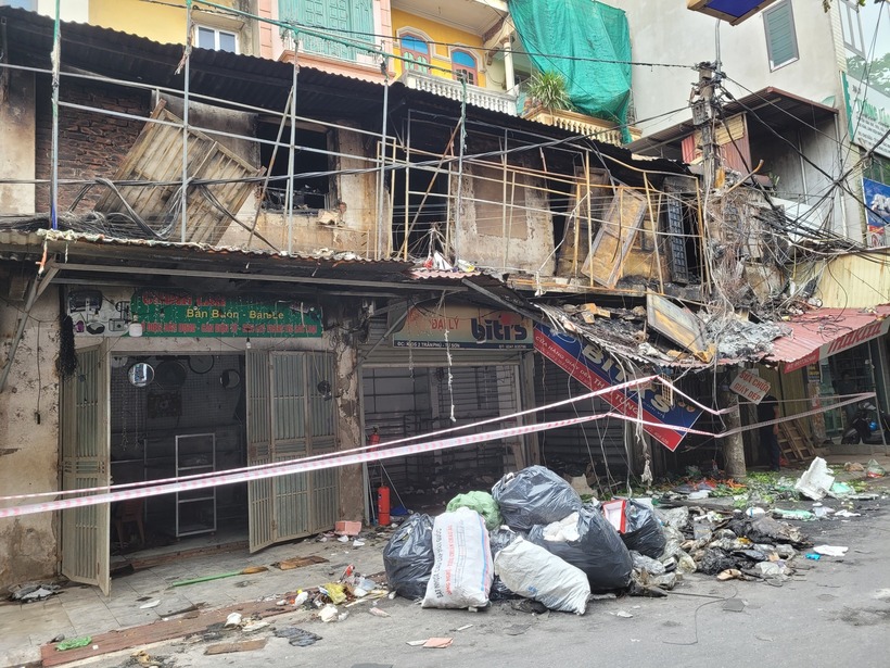 Vụ cháy xảy ra trong đêm nên để lại hậu quả khá nặng nề. Ảnh: Tạp chí Thương trường