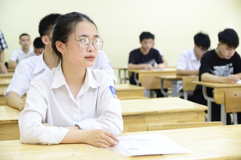 Hôm nay (2/5), học sinh chính thức đăng ký dự thi tốt nghiệp THPT năm 2024.