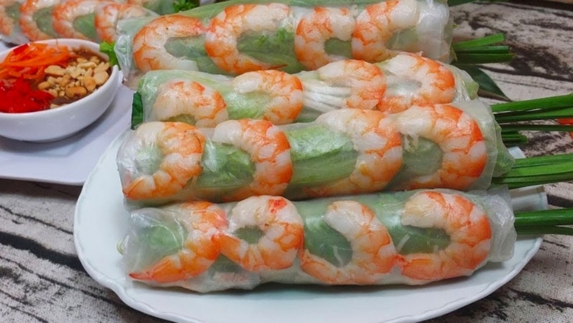 Món gỏi cuốn tôm thịt ngon miệng cho những ngày hè oi nóng. Ảnh minh họa