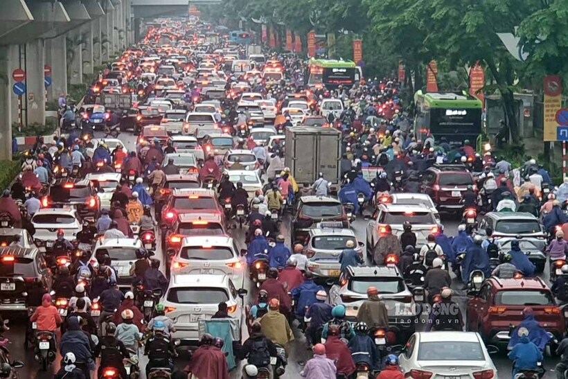 Đường Nguyễn Trãi hướng đi Ngã Tư Sở ghi nhận lúc hơn 8h30 sáng nay.