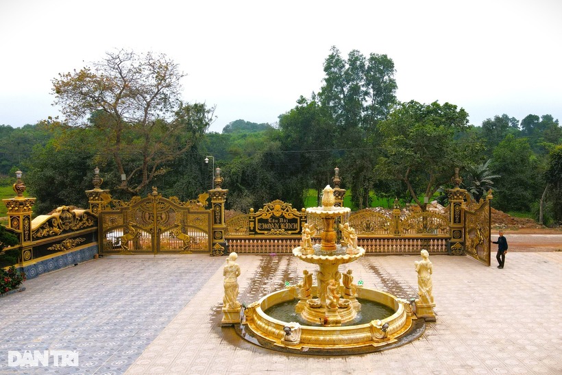 Hoa mắt với tòa lâu đài "dát vàng" gần 100 tỷ đồng của "đại gia đồng nát" - 17