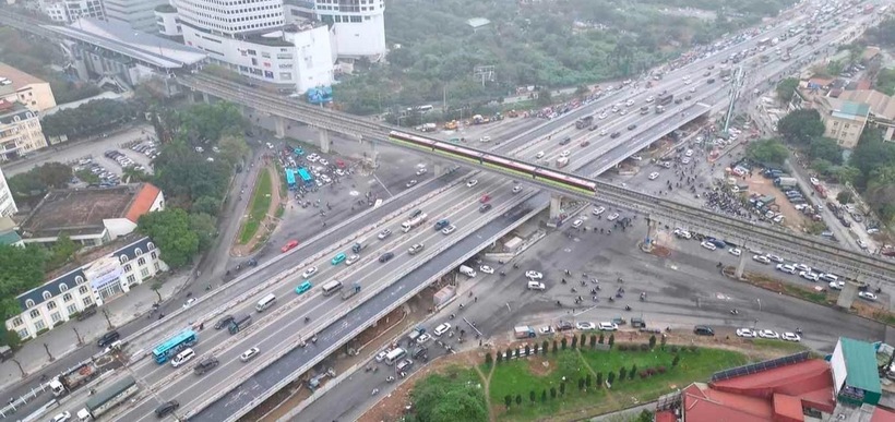 Từ 6/5, phương tiện được đi trên cầu vượt thép nút giao Mai Dịch