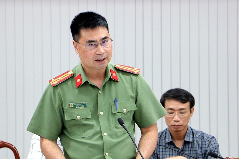 Thượng tá Nguyễn Mạnh Toàn, Phó Giám đốc Công an tỉnh Đồng Nai, thông tin tại hội nghị. (Ảnh: Dân trí)