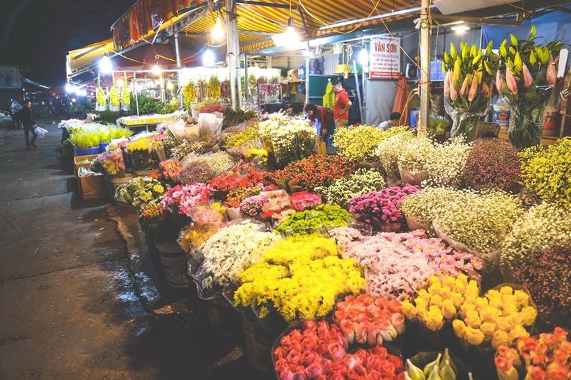 Chợ Hoa Quảng Bá.
