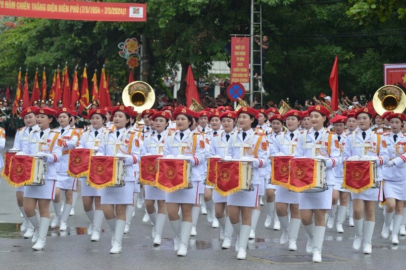 Lễ diễu binh hào hùng kỷ niệm 70 năm Chiến thắng Điện Biên Phủ - 7