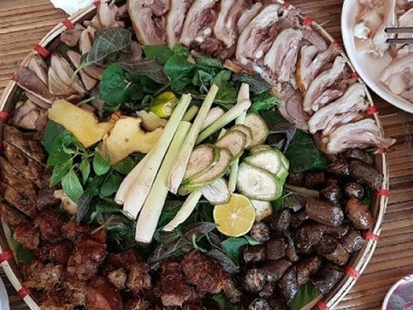 Nên chọn mua thịt chó tại những cơ sở uy tín, đảm bảo vệ sinh an toàn thực phẩm.