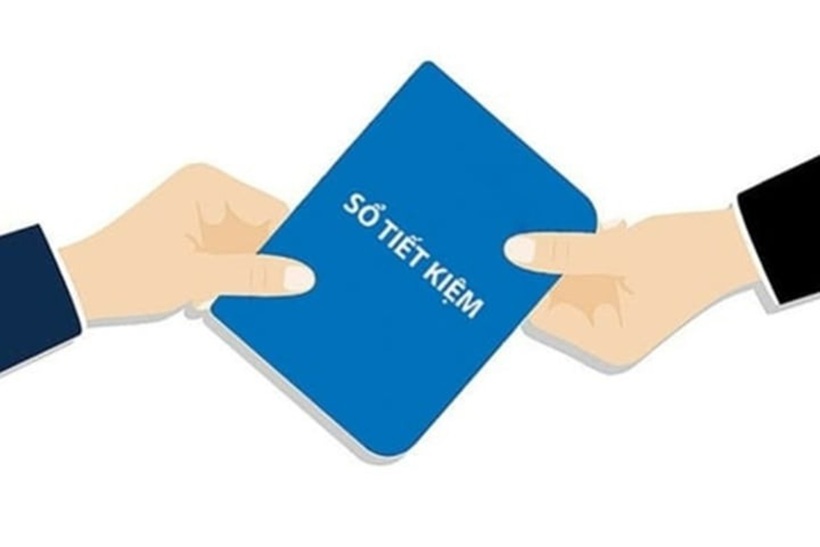 Việc quyết định có nên mở sổ tiết kiệm đứng tên 2 người hay không phụ thuộc vào nhiều yếu tố. Ảnh minh họa