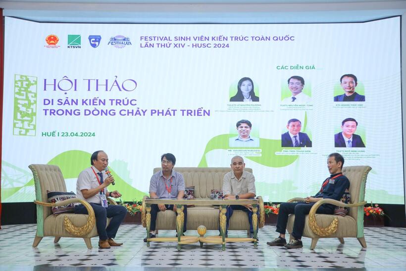 Trong khuôn khổ sự kiện, chiều ngày 23/04 cũng diễn ra Hội thảo Di sản kiến trúc trong dòng chảy phát triển với sự tham gia của nhiều chuyên gia đầu ngành.