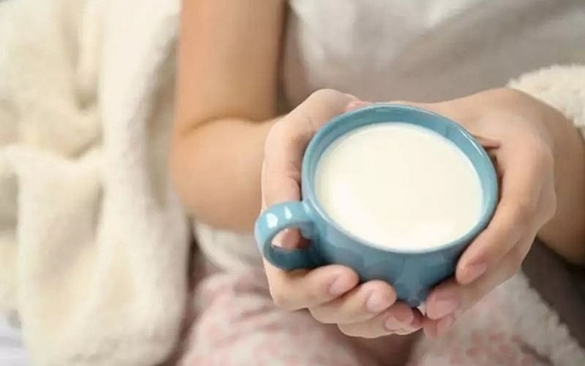 Cần lưu ý thời điểm uống, loại sữa, khả năng tiêu hóa lactose...