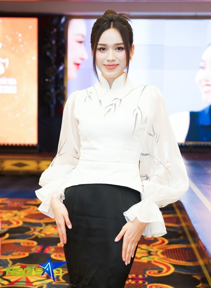 Đỗ Thị Hà phản hồi tin sắp lấy chồng.