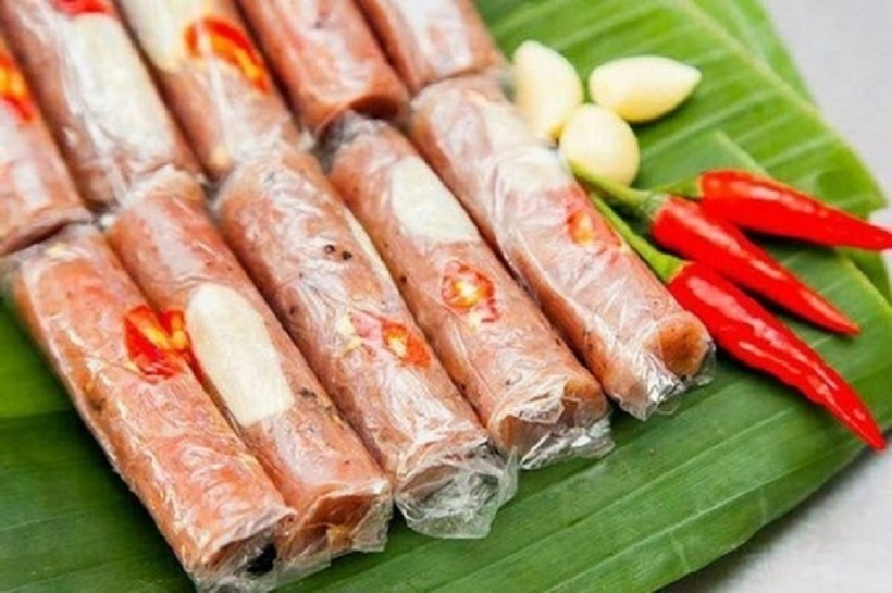 Nem chua, dưa muối,... là những món ăn khoái khẩu của nhiều người.