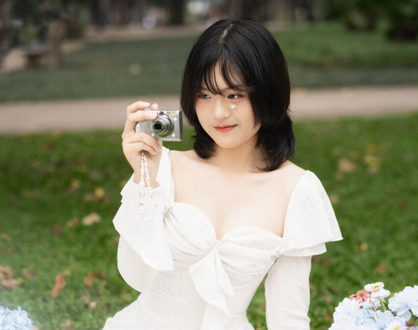 Phan Trần Hà Linh, lớp 12 Anh 2, trường THPT chuyên Ngoại ngữ, Đại học Quốc gia Hà Nội. Ảnh: Vietnamnet.