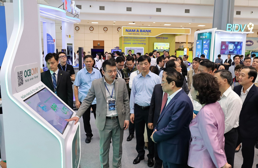 OCB tham gia sự kiện chuyển đổi số ngành ngân hàng năm 2024 - 2