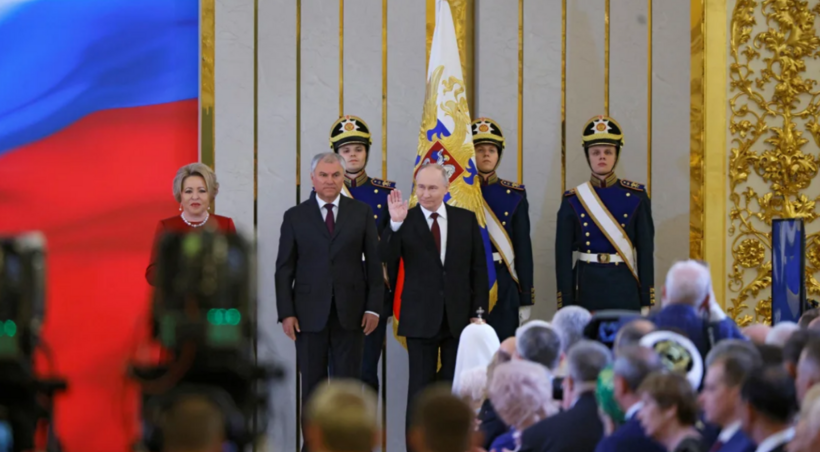 Tổng thống Putin tuyên thệ nhậm chức tổng thống Nga nhiệm kỳ thứ 5. Ảnh: REUTERS